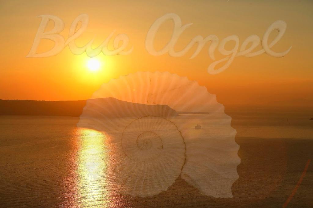 Blue Angel Villa Фира Стая снимка